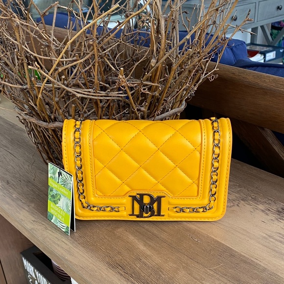 Badgley Mischka Handbags - NWT Badgley Mischka small quilted vegan leather crossbody bag